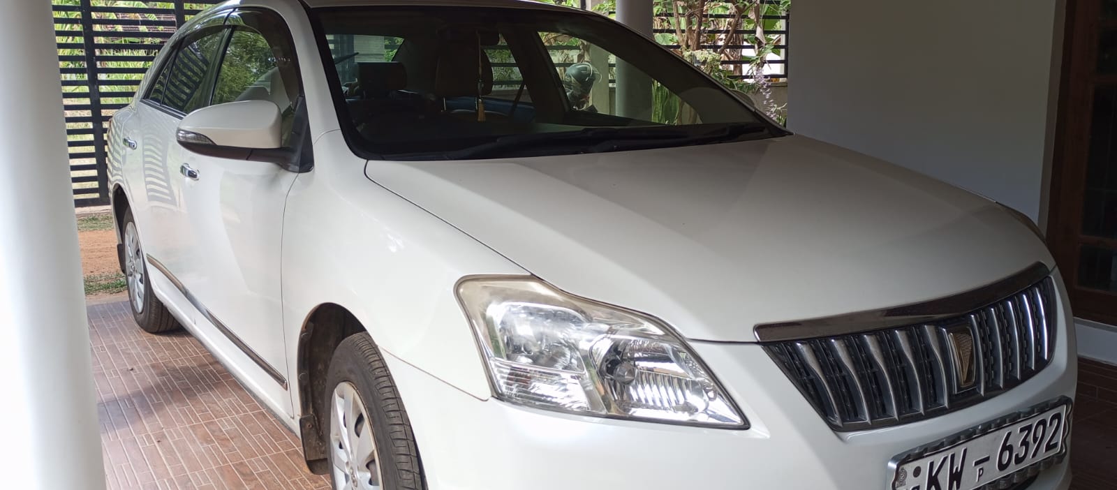 Toyota Premio 1